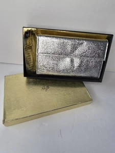 1960s 1970s Vintage Rolfs Silver Metallic Leather Makeup Bag Clutch Wallet  - Picture 1 of 9