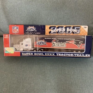 PATRIOTS SUPER BOWL XXXIX CHAMPIONS PETERBILT TRACTOR TRAILER MODEL 379/FLEER - Picture 1 of 7