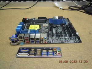 Placa madre Gigabyte GA-Z77X-UD5H LGA1155 juegos Z77 Intel PC ATX SLI * Rev. 1.1 - Imagen 1 de 12