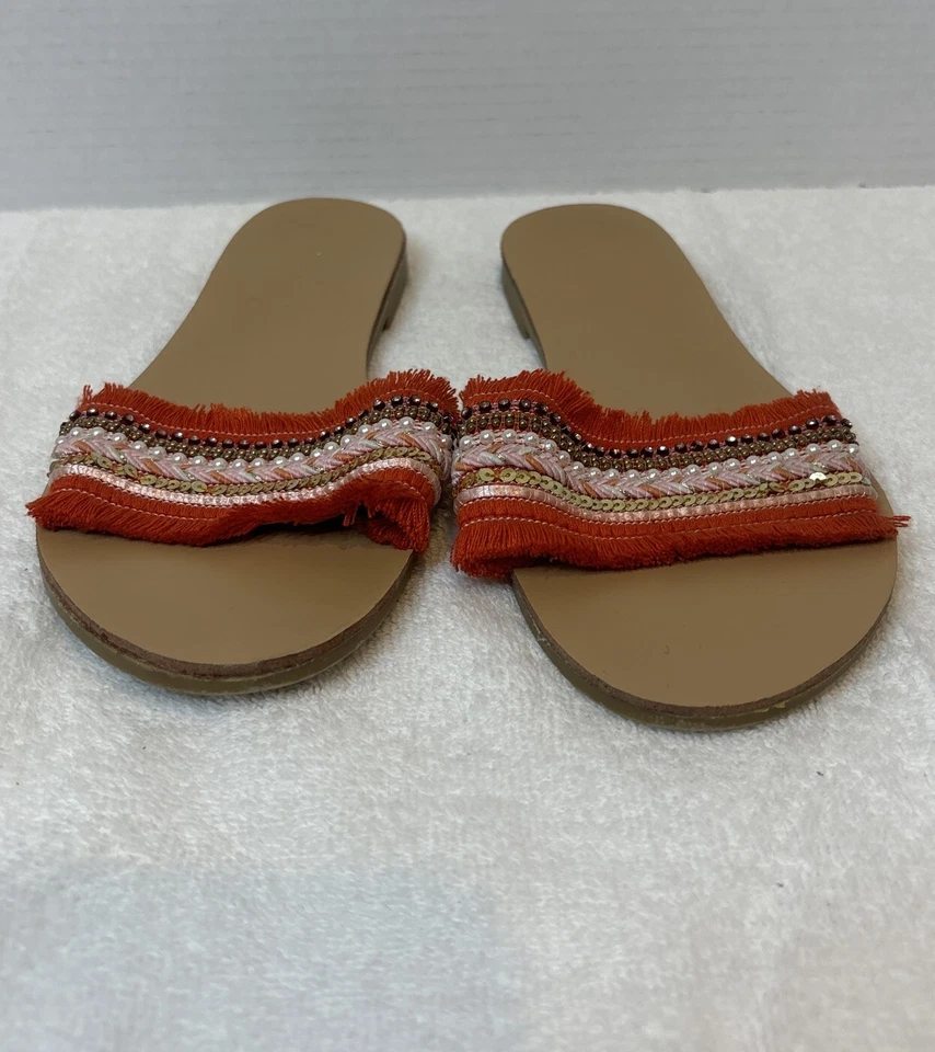 Sandalias de mujer Forever21 con flecos y cuentas talla 8 Foto 1 de 4