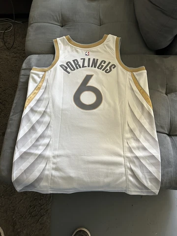 kristaps porzingis Nike Dallas mavericks jersey Size large Cover