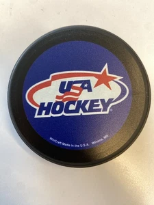 USA Hockey Official Collectible Souvenir Hockey Puck NEU! NHL. Olympiade - Bild 1 von 11