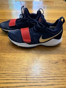 Nike PG 1 Schuhe Herren Größe 13 Basketball 878627-900 Paul George Turnschuhe - Bild 1 von 9