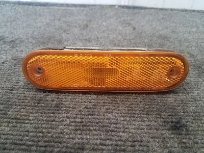 Luz esquina derecha pasajero Mazda Miata MX-5 1999-05 *ámbar* Foto 1 de 4