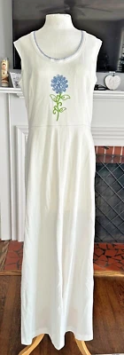 Maxi Vestido Blanco Vintage Años 70 Sears Fashions con Flor Bordada Azul Foto 1 de 4