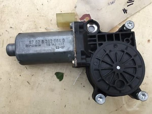 2001-2006 BMW E46 330ci ELECTRIC DRIVE FOR WINDOW LIFTER FRONT RIGHT OEM - Picture 1 of 3