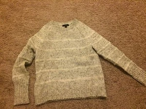 J.Crew Mohair Pullover flauschig gestreift hellgrau & weiß Fransen XS - Bild 1 von 2