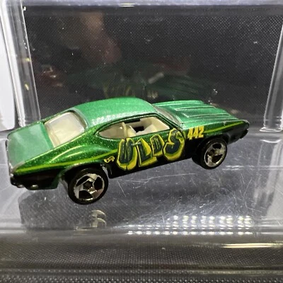 Hot Wheels Green Olds 442 1:64 Foto 1 de 4