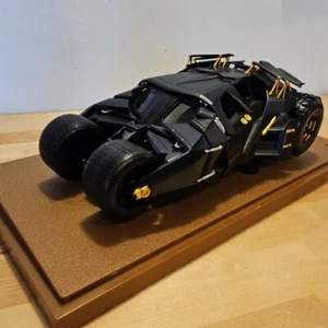 Hot Wheels Batman Begins Batmobile Tumbler 1/18 2004 First Release - Picture 1 of 20