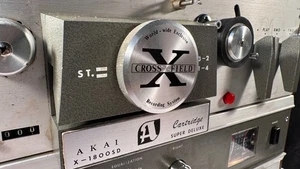 Registratore vintage Akai X-1800SD Reel-to-Reel / 8 tracce - testato, custodia noce - Foto 1 di 20