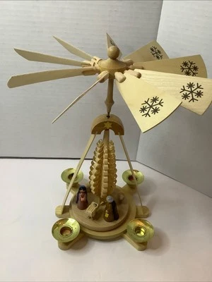 Kunsthandwerk 旋转木马诞生蜡烛 Erzgebirgisches 圣诞节 — 第 1/4 张图片