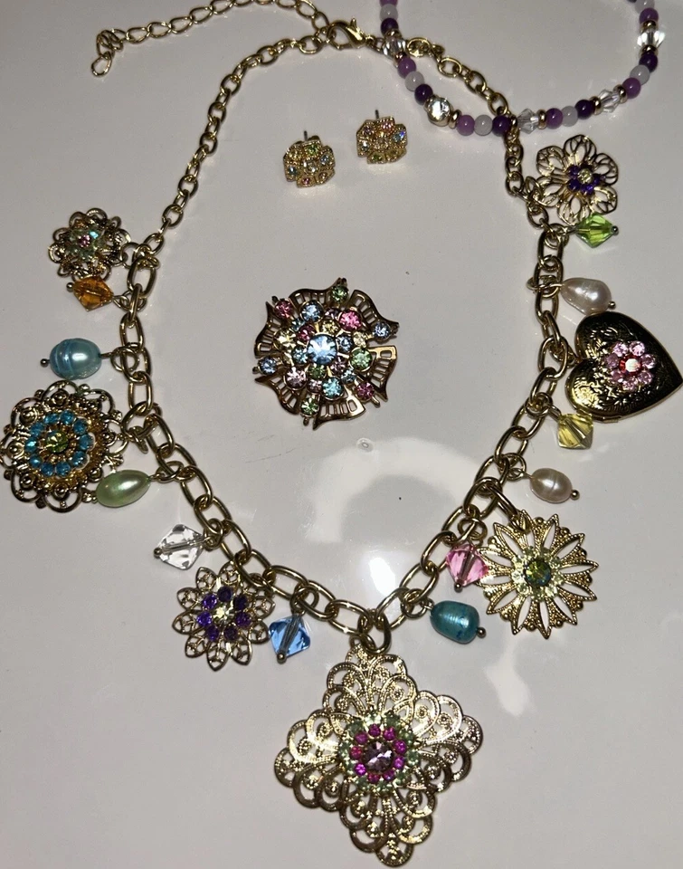 水钻小饰品项链带手链,雅芳耳钉,胸针,五颜六色的复古黄金 — 第 1/4 张图片