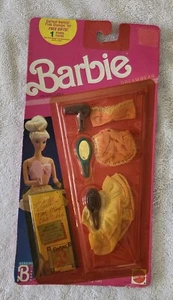 Mattel Barbie Dreamwear Fashion Pack - Lencería Rosa Secador Peine Cepillo 8121 - Imagen 1 de 2