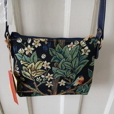 William Morris  ‘Tree Of Life’ Crossbody Tapestry Shoulder Bag By Signare  - Image 1 of 4