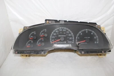 Speedometer Instrument Cluster 99 Ford F150/F250/Expedition Gauges 207,888 Miles - Image 1 of 4