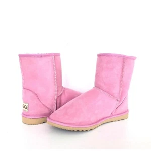UGG CLASSIC SHORT BOOTS 40 - Picture 1 of 1