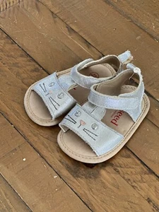 Seed Heritage Baby Sandals Silver Cat Kitty Size 3-6 Months EUC - Picture 1 of 4