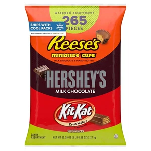 KIT KAT and REESE'S Assorted Milk Chocolate Candy Variety Bag, 80.39 Oz (265 Pie - Picture 1 of 1
