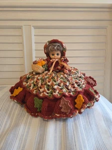 MUÑECA CAMA GANCHILLO HECHA A MANO VINTAGE HOJAS OTOÑO ALMOHADA OJOS AZULES CESTA RARA - Imagen 1 de 12