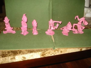 VINTAGE MARX "NUTTY MADS" SET OF 6 HI GRADE FIGURES PINK - MARX, 1964, ORIGINAL - Picture 1 of 22