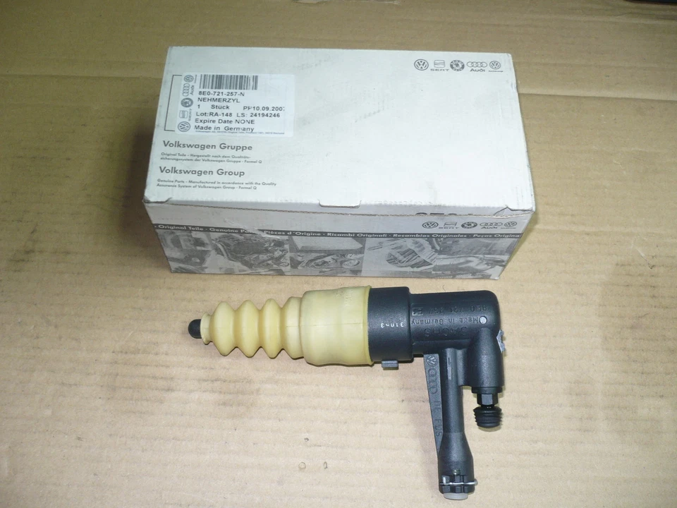 AUDI A4 2001-05 A6 02-05 ALL ROAD 2000-05 PASSAT 03-05 SLAVE CYLINDER 8E0721257N - Image 1 of 1