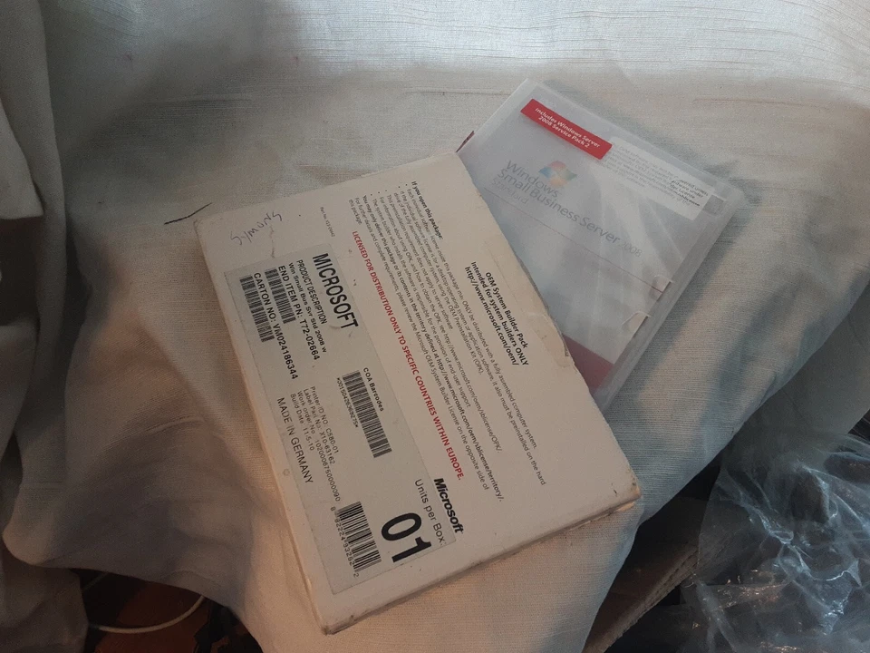 MICROSOFT WINDOWS SMALL BUSINESS SERVER STANDARD 2008 SP2 1-4CPU 5CLT OEM SYSTEM - Image 1 of 4