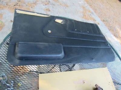 89-98 GEO TRACKER SUZUKI SIDEKICK OEM BLACK FRONT RIGHT DOOR PANEL - Image 1 of 4