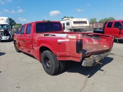 Radiador 8-445 para camioneta Ford F350 96-97 1389272 Foto 1 de 4