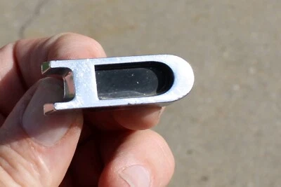 Dodge Dart Mopar 2417679 1964 1965 emblema letra "D" "tacos rotos" Foto 1 de 4