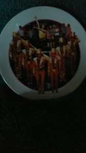 1986 Chorus Line Plate-Avon Images of Hollywood - Picture 1 of 1