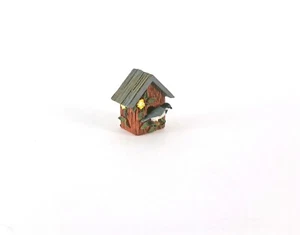 Dollhouse Minature Birdhouse with Chickadee A6059 - Picture 1 of 1