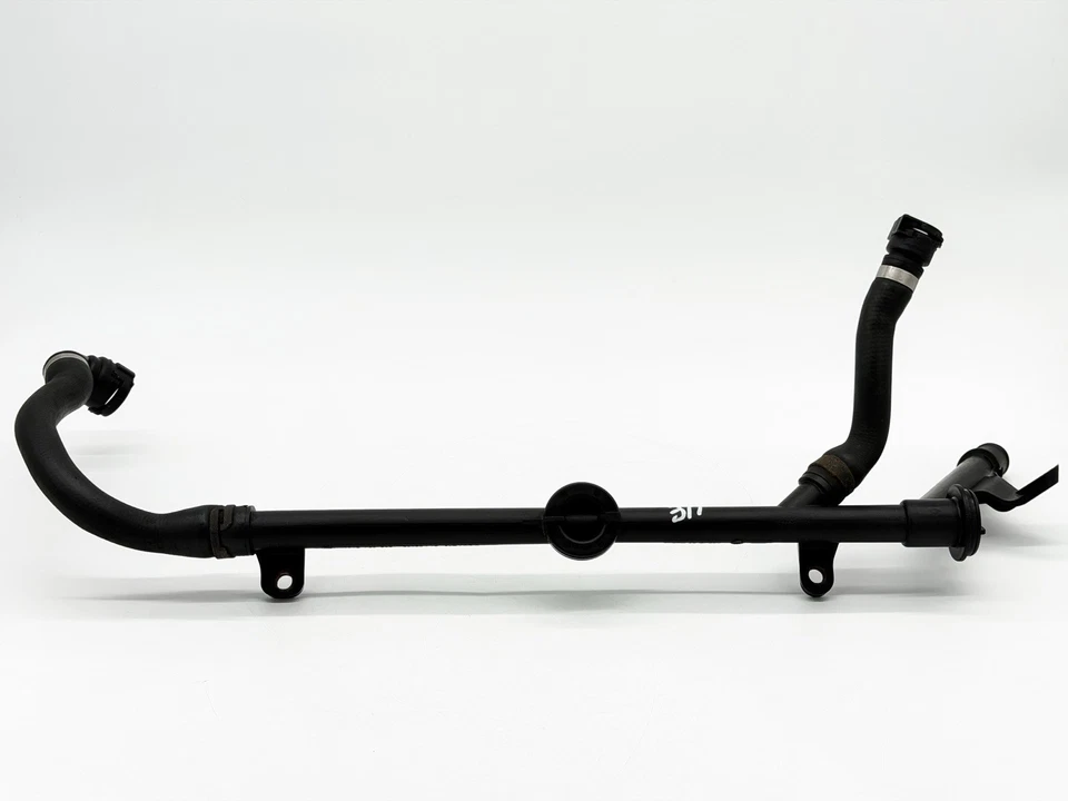 2011 - 2017 BMW X3 F25 3.0L motor mangueira de tubo de refrigeração de água fabricante de equipamento original - Imagem 1 de 4