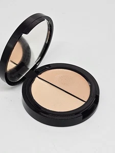 Eve Pearl Dual Salmon Concealer LIGHT .16oz/4.5g (SLIGHT FLAW) - Picture 1 of 4