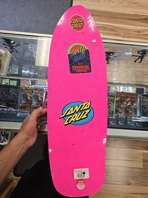 Santa Cruz x Stranger Things SURFER BOY PIZZA tabla de skate 1/520 NUEVO SELLADO Foto 1 de 4