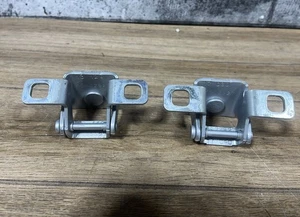 2007 - 2016 GMC Acadia Rear Right & Left Side Tailgate Hinge 15922927 OEM - Bild 1 von 6