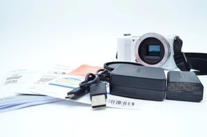 【NEUWERTIG】 Sony ILCE-5000 A5000 Alpha 20.1MP Spiegellose Kamera Body aus Japan - Bild 1 von 16