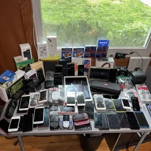 Huge Lot Of Mobile Devices Phones , Tablets, Switch, N64.Cameras, See All Photos - Picture 1 of 20