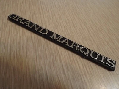 Emblema NOS 1981 1982 1983 1984 1985 1986 1987 Mercury Grand Marquis emblema Ford - Imagem 1 de 4