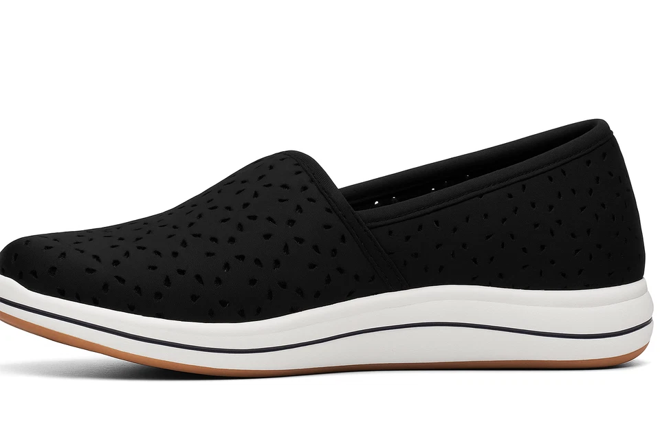 Clarks Women's Breeze Emily Loafer Black Synthetic Slip-On Comfortable Size 8