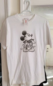 NWT Mickey Mouse Disney Store Graphic Print T Shirt White Size Medium See Pics - Picture 1 of 6