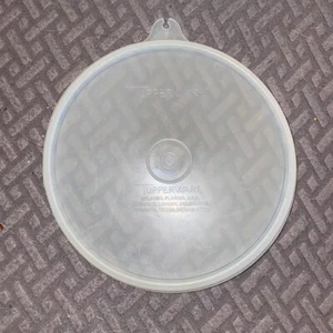VintageTupperware Round B Lid Seal #238 Clear 5.5 Diameter - Picture 1 of 4