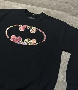 Women’s Batman Hoodie Size Medium Sweater - Picture 1 of 6