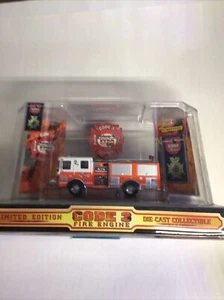 Code 3 1999 Firehouse Expo Luverne Pumper 99 (12206) Mint In Dome - Picture 1 of 4