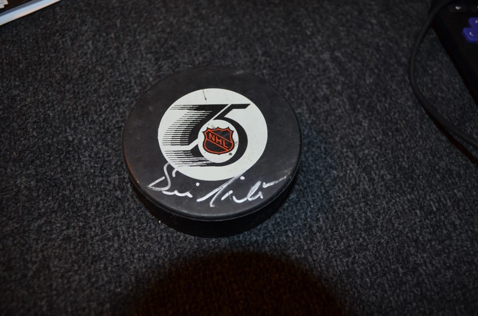 Bernie Nicholls NHL 75 aniversario firmado Puck Los Angeles Kings Foto 1 de 1
