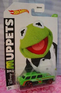 Kermit the Frog CLASSIC NOMAD☀green; red oh5☀Walmart MUPPETS☀2021 Hot Wheels - Picture 1 of 2