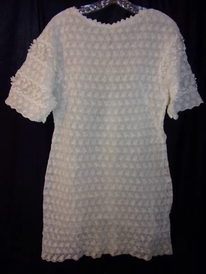 Antiguo/Vintage Vestido de Encaje Marfil Patrón de Hojas Precioso (M/L) En muy buena condición Foto 1 de 4
