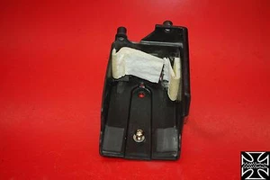 09 2009 HYOSUNG GV250 GV 250 AQUILA BANDEJA DE BATERÍA SOPORTE DE CAJA - Imagen 1 de 8