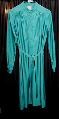 Vestido para mujer vintage de nailon verde azulado sedoso talla 6, funciona pequeño - cintura 24" Foto 1 de 4