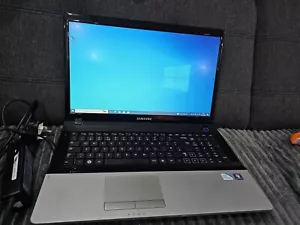 J1508 Samsung NP300E7A 17.3" Intel Pentium Laptop 6GB 128gb Ssd Windows 10 - Picture 1 of 15