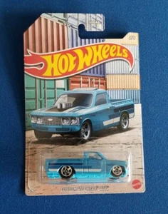 2021 Hot Wheels Pickup Truck Series Custom ‘72 Chevy Luv blue 5/5 New htf - Picture 1 of 6